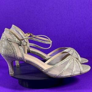 Paradox London Sonya Champagne Ankle Strap Heel Women's Shoe Size 9.5 W